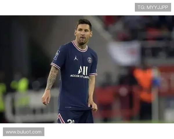 梅西缺席训练一天后今日回归训练中心恢复合练状态良好